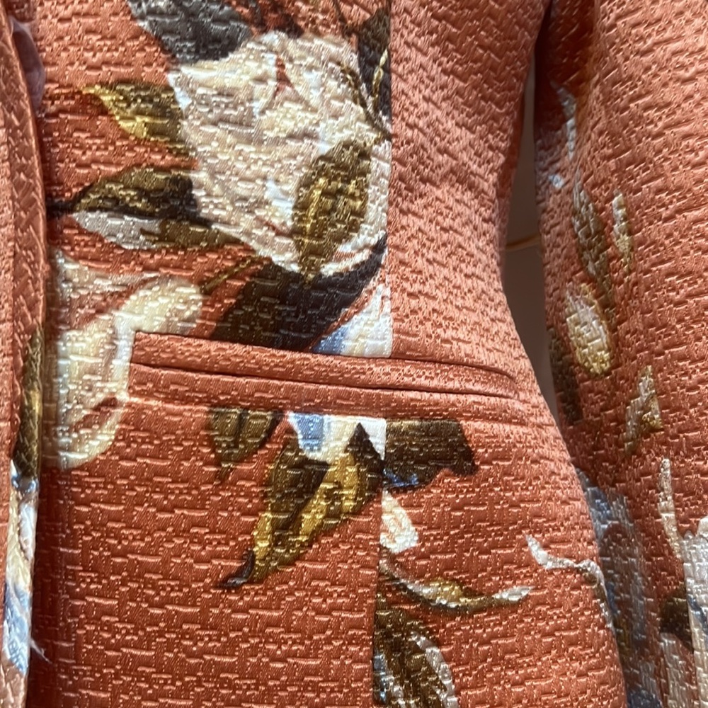 Absolutely Beautiful Open Jacket. - image 3